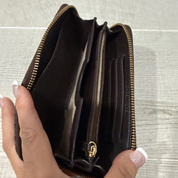 Michael Kors Brown Wallet MK Logo - Picture 5 of 6